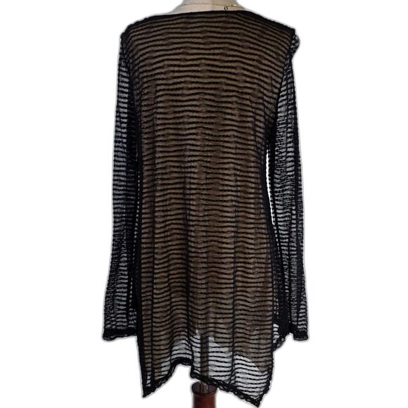 Max Studio Nearly Nude Lacey Layer Top Size Medium - Picture 7 of 11